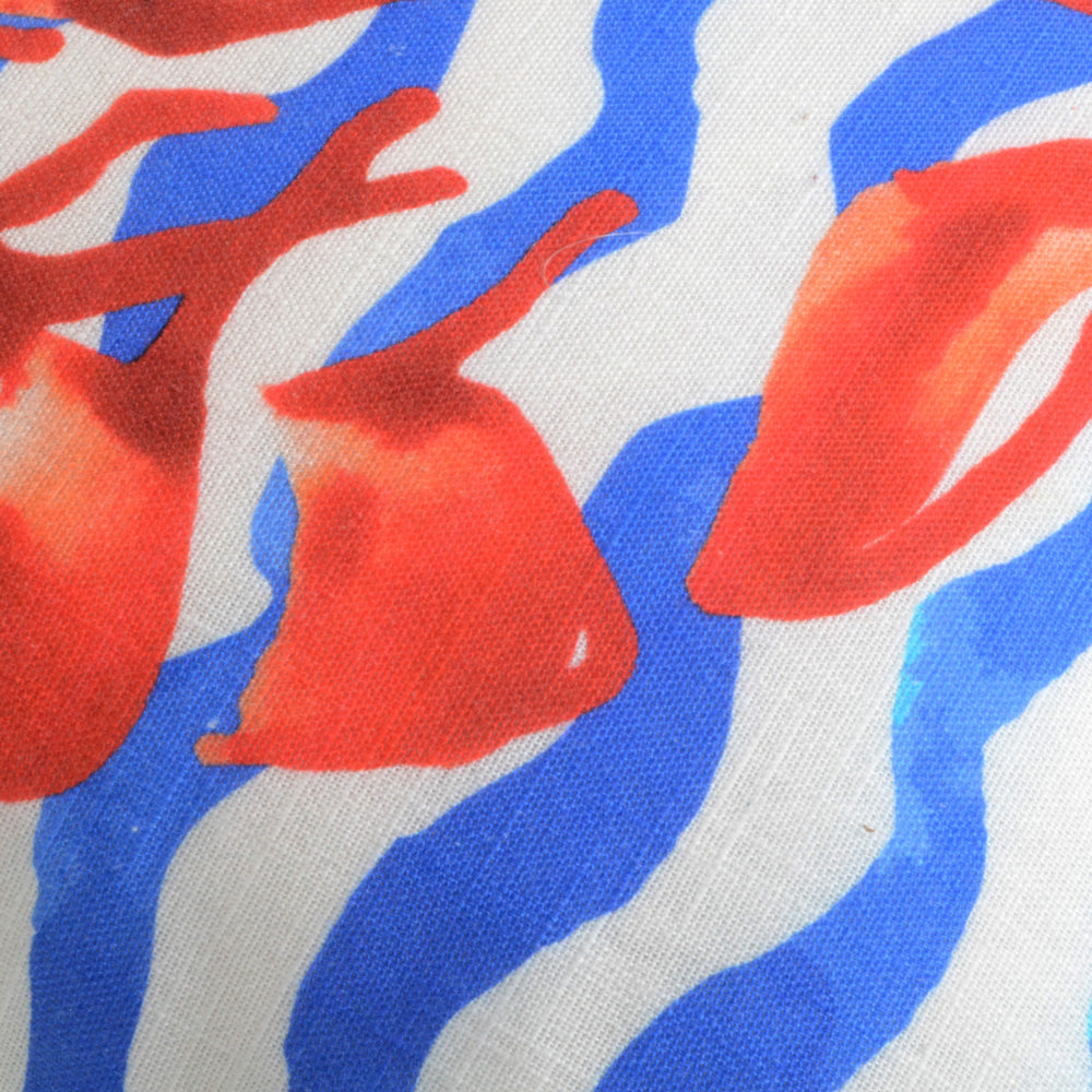 Anemoss Marine Collection Dekokissen mit Shrimp-Muster, hochwertiger Baumwollbezug, maritimes Design für stilvolle Wohnräume.